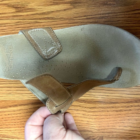 Dansko Cece Sand Burnished Calf Thong Sandals Women’s 40 EU/ 9.5-10 US - Picture 6 of 7